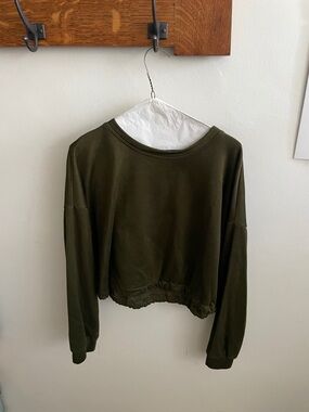 Forever 21 Olive Green Cropped Sweatshirt